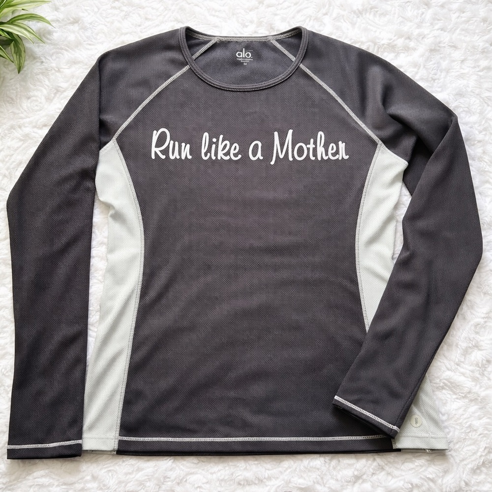 Alo Yoga “Run Like a Mother” Long Sleeve Athletic Top Gray M